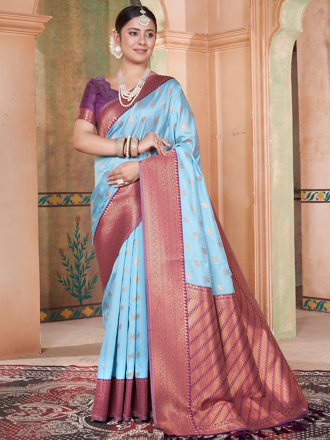 

Anouk Floral Zari Designer Kanjeevaram Saree, Blue