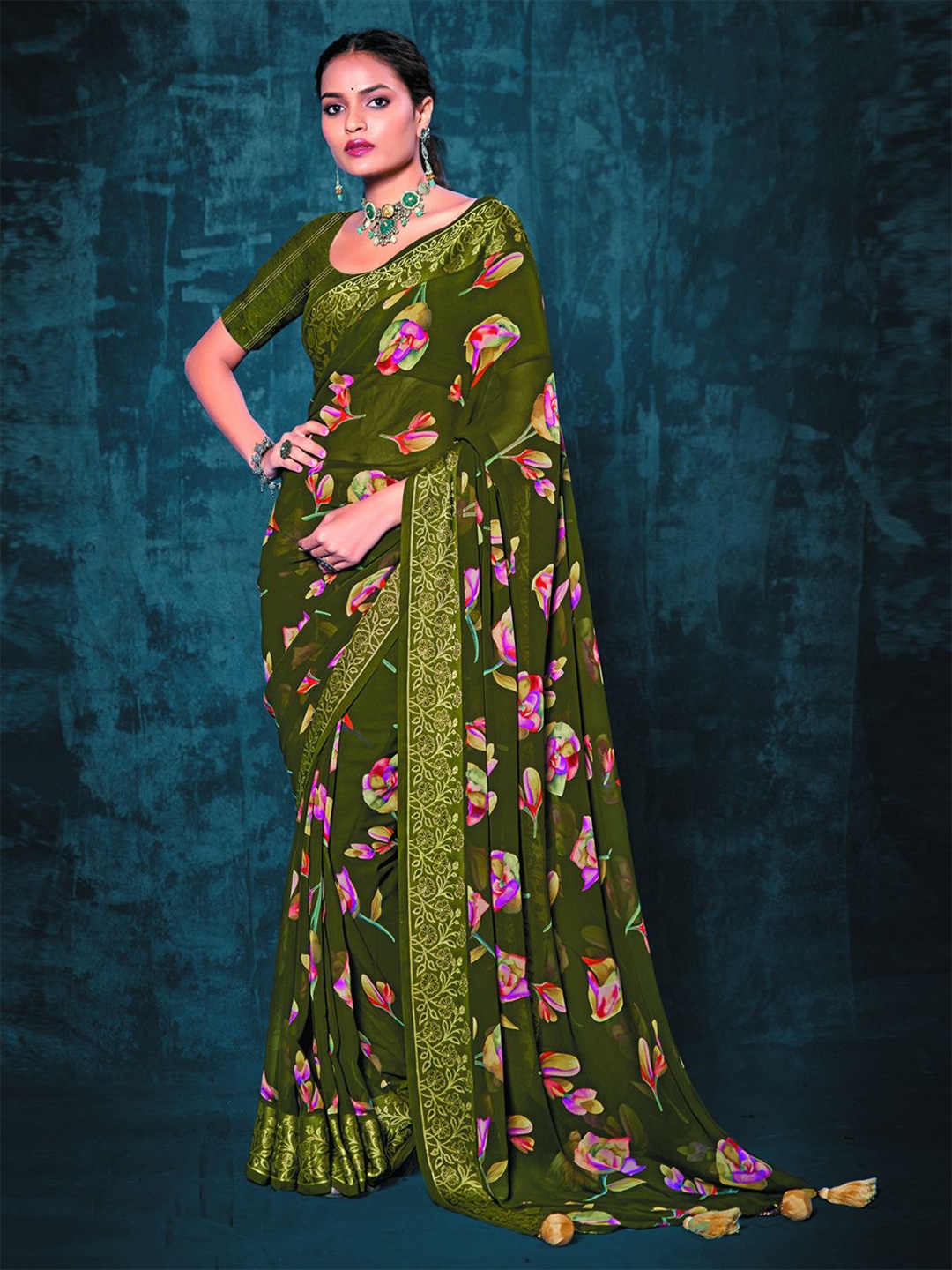 

Panzora Floral Printed Zari Saree, Green