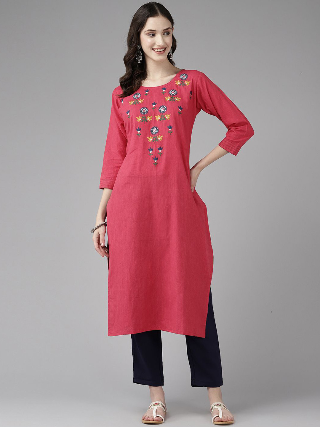 

BAESD Women Yoke Design Thread Work Kurta, Pink