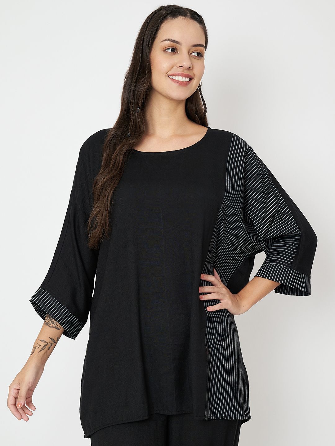 

9rasa Printed Tunic, Black