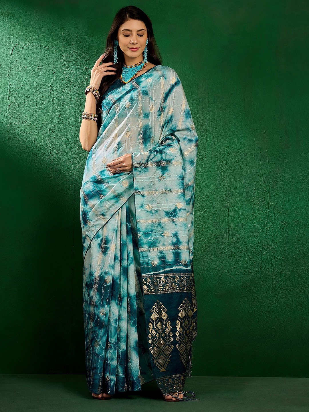 

VIRICA Tie and Dye Zari Saree, Turquoise blue