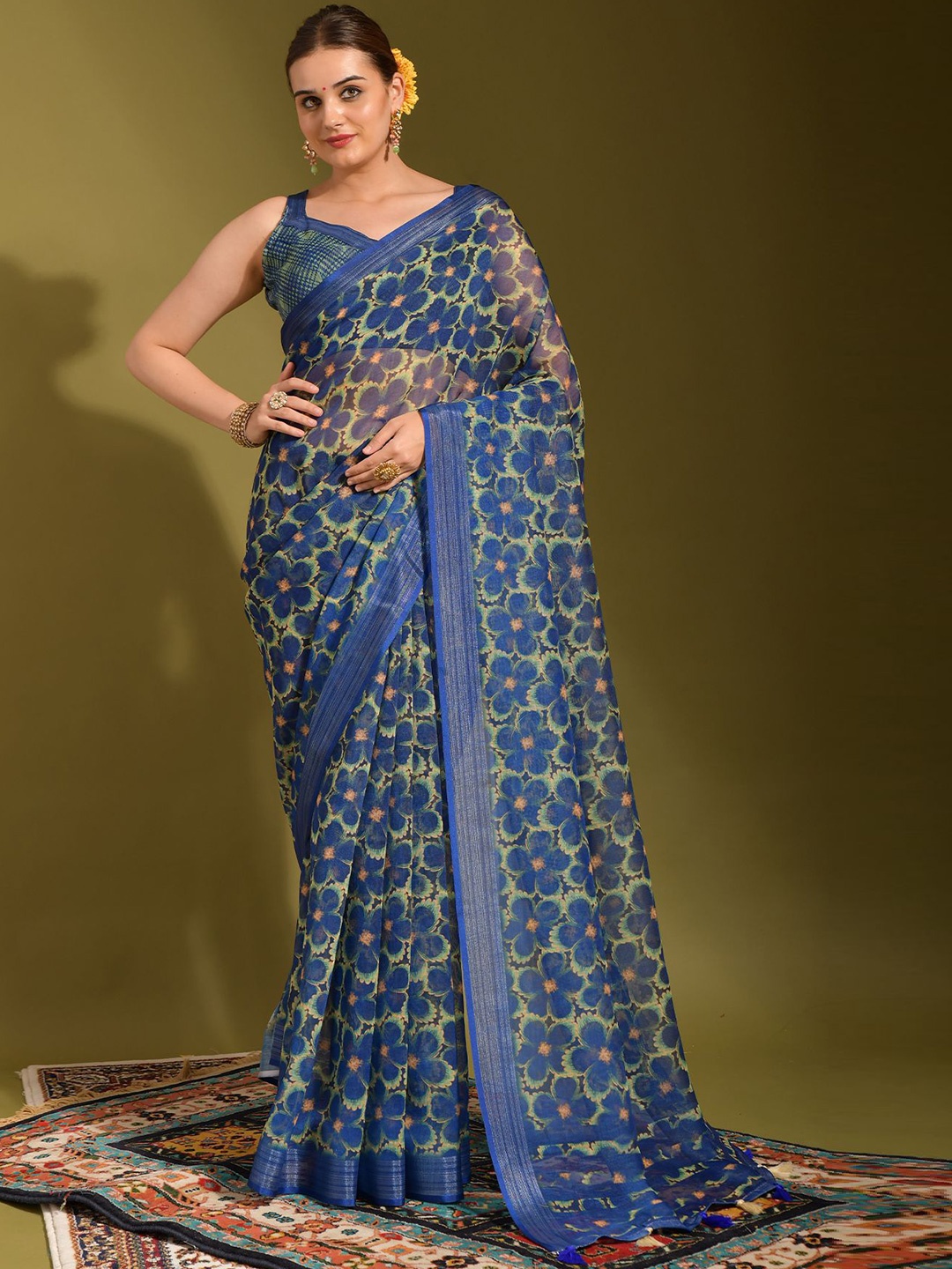 

QVAZOR Pure Linen Floral Saree, Blue