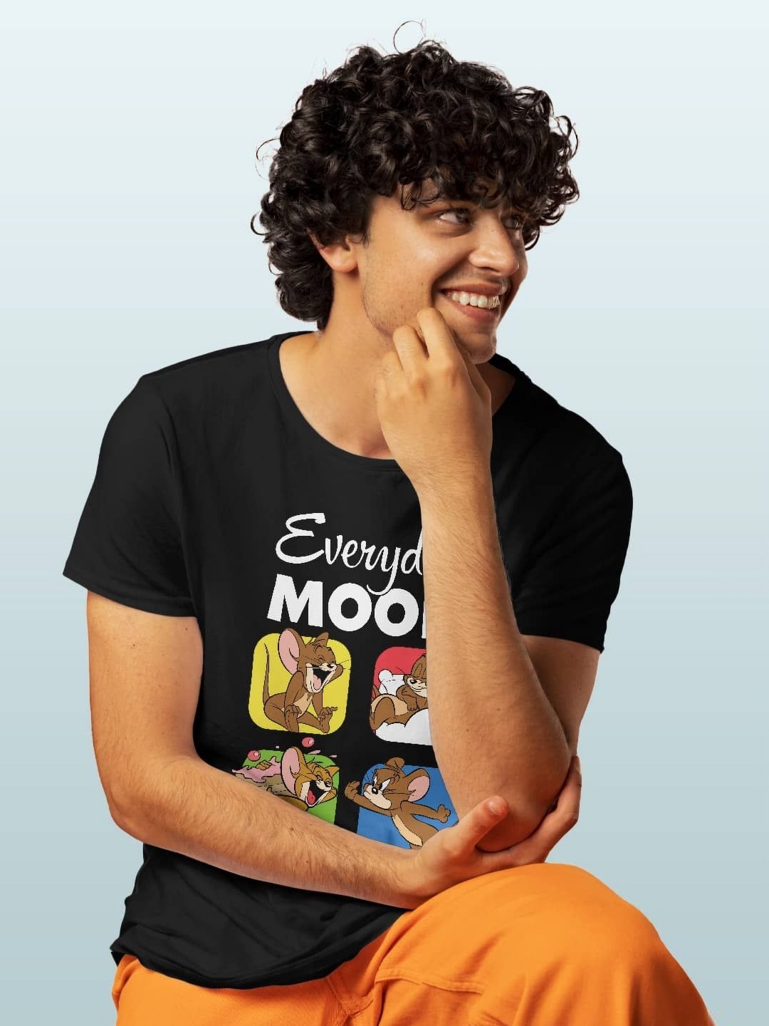 

macmerise Men Printed Applique T-shirt, Black