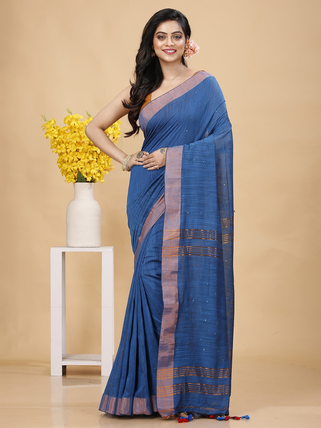 

SLAGHA Striped Zari Taant Saree, Turquoise blue