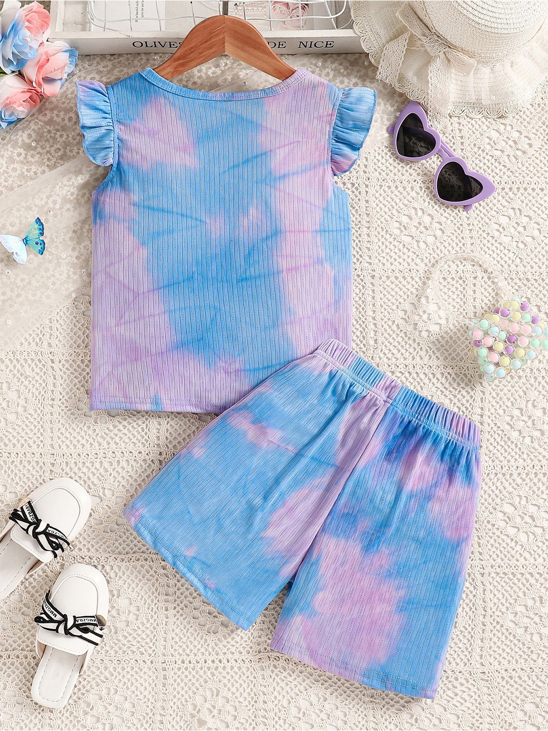 

StyleCast x Revolte Girls Blue & Purple Abstract Dyed Round Neck T-shirt with Shorts