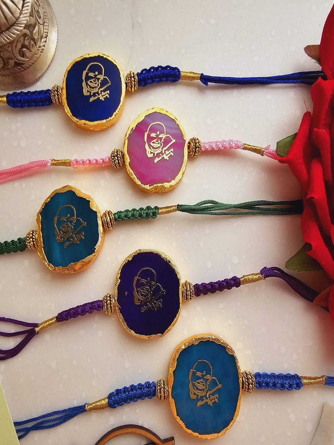 

HOMEARTE Agate Stone Designer Thread Rakhi With Greeting Card & Roli Chawal, Green