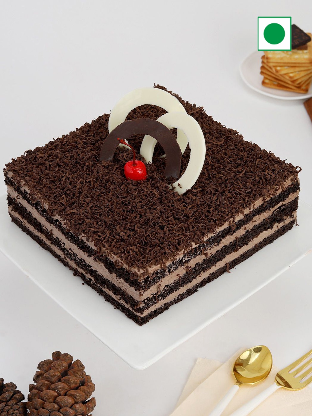 

IGP Chocolate Flavour Eggless Square Cake- 1Kg, Brown
