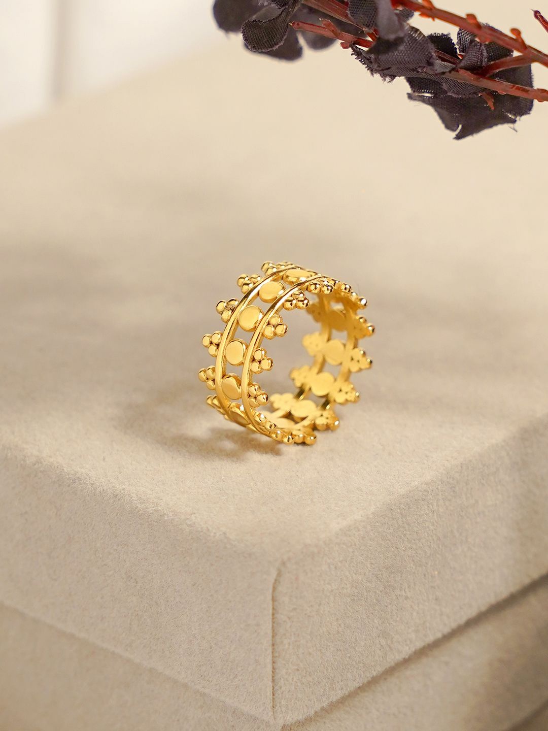 

SWASHAA Asha 18K Gold Plated Stainless Steel Finger Ring