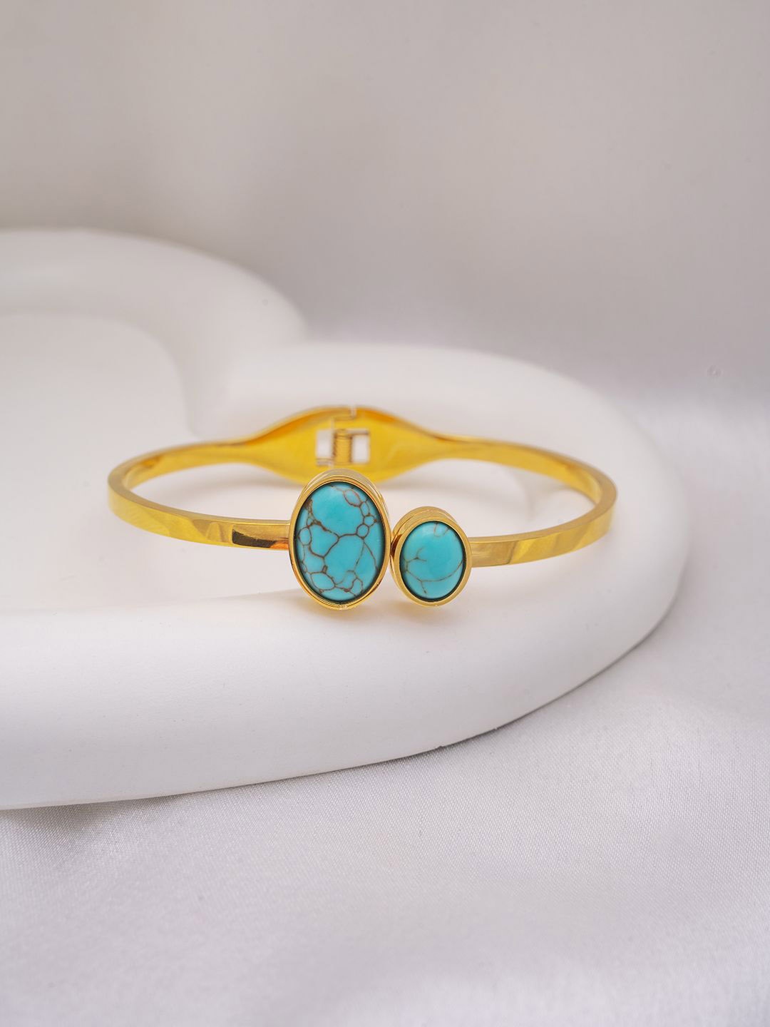 

Perfectly Average Women & Girls 18k Gold Plated Turquoise Oval Bracelet