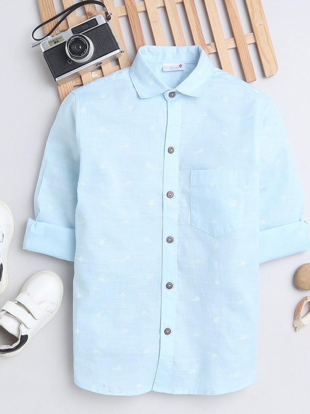 

BAATCHEET Boys Spread Collar Conversational Printed Cotton Casual Shirt, Blue