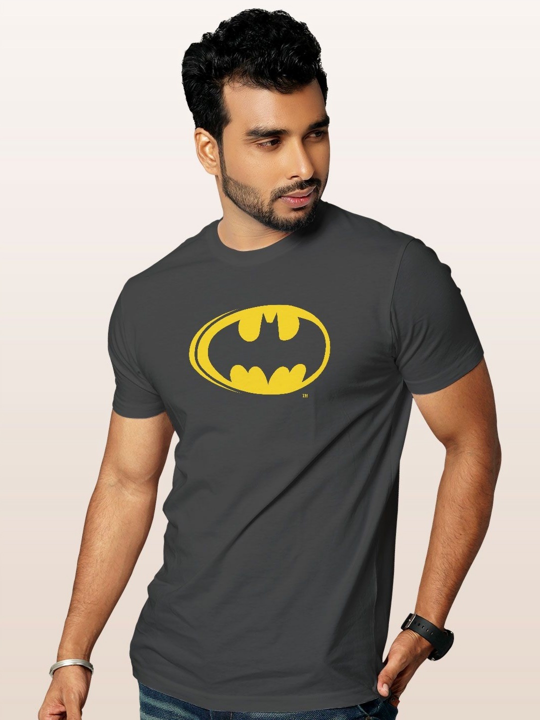 

macmerise Men Printed Applique T-shirt, Grey