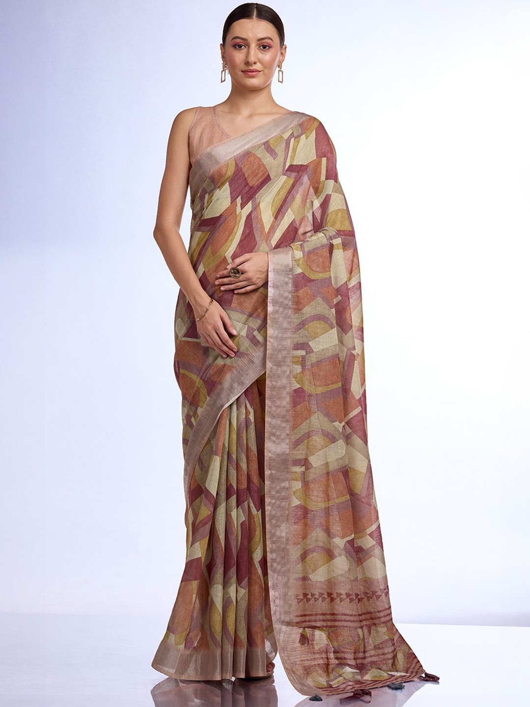 

Ishin Zari Woven Abstract Saree, Brown