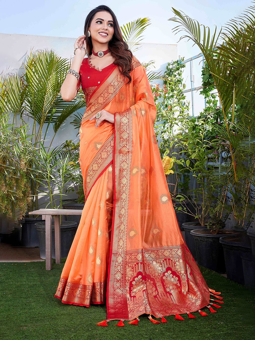 

HEER FASHION Ethnic Motifs Woven Design Zari Organza Banarasi Saree, Peach