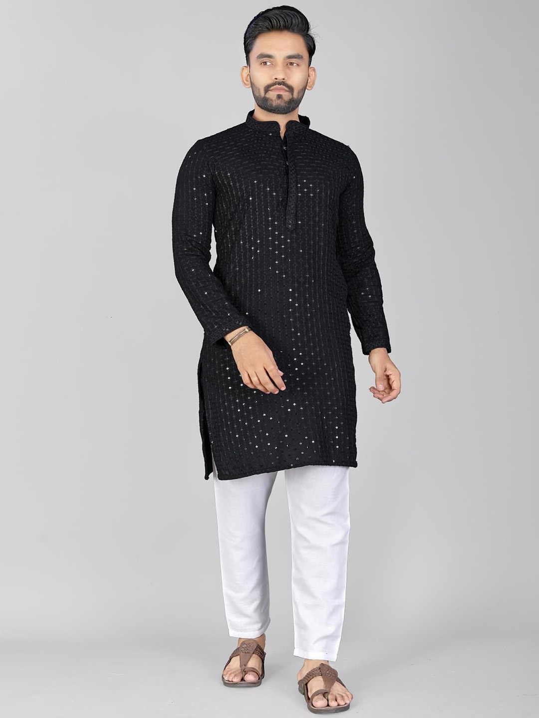 

ADWYN PETER Floral Embroidered Mandarin Collar Pure Cotton Straight Kurta, Black