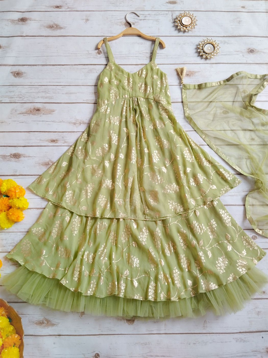 

LABEL KANUPRIYA Girls Printed Kurta with Skirt & Dupatta, Green