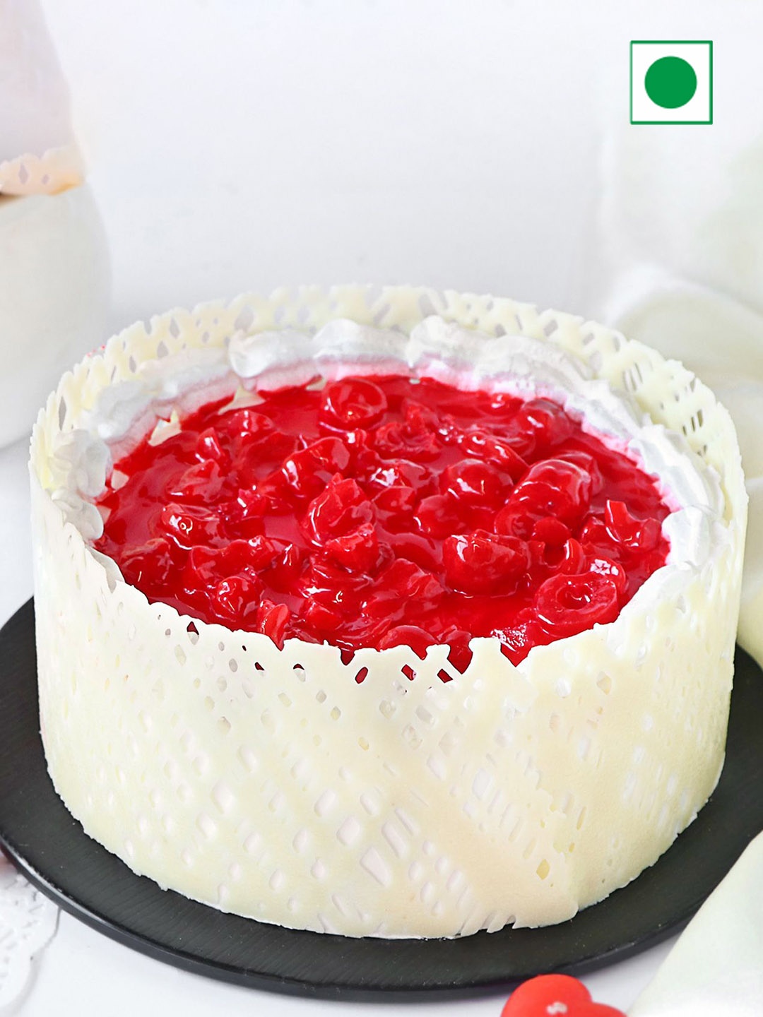 

IGP Vanila Flavour Cherry Toppings Eggless Round Cake- 500Gm, Red