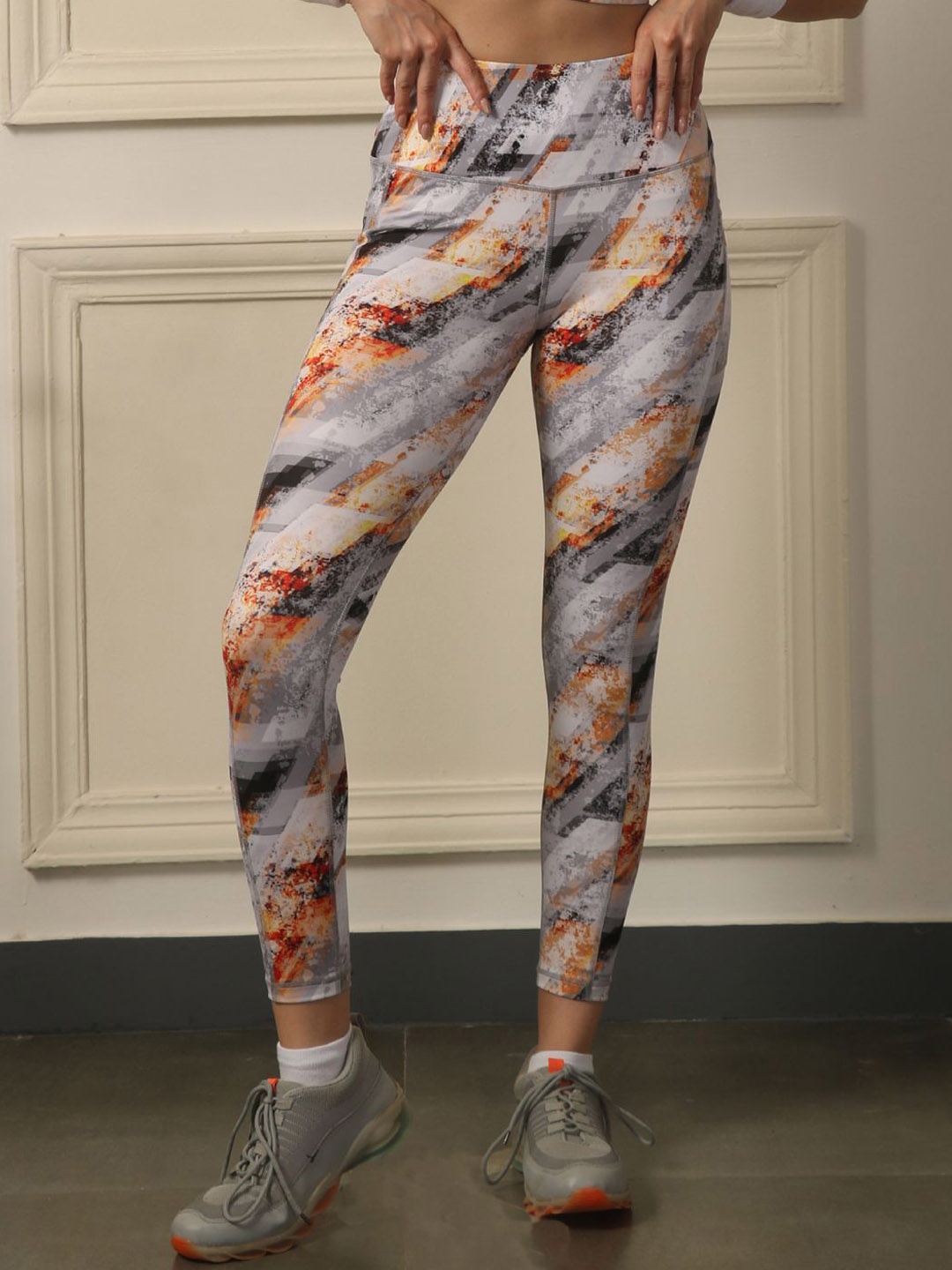 

Soie Women Printed Quick Dry High Waist Ankle-Length Sports Tights, Grey