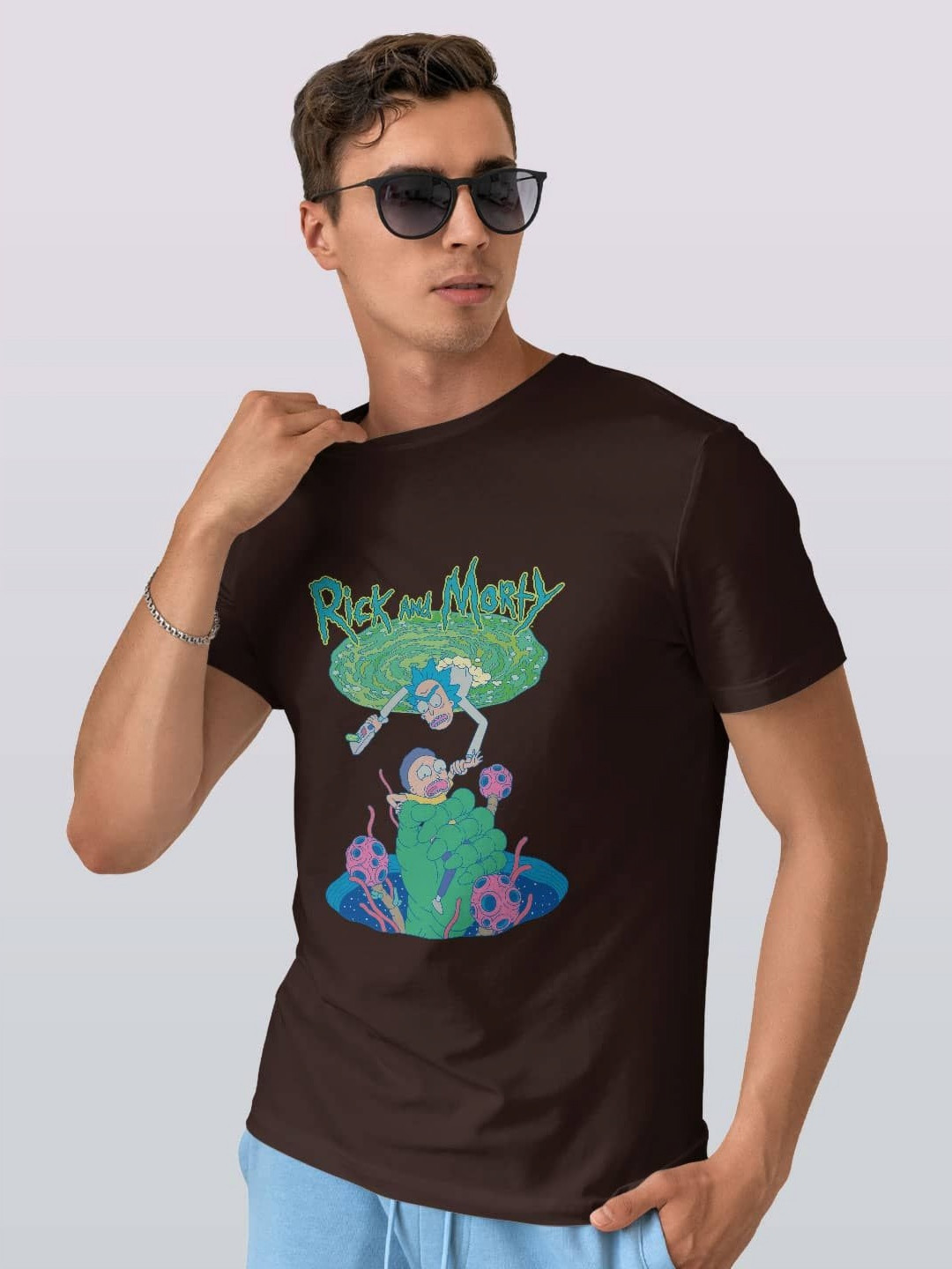 

macmerise Men Printed Applique T-shirt, Brown