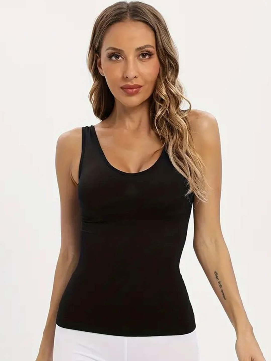 

Poftik Women Lightly-Padded Tank Top Vest Speghetti, Black