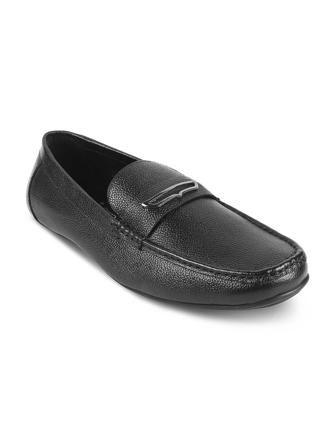 

Tresmode Men Textured Leather Round Toe Loafers, Black