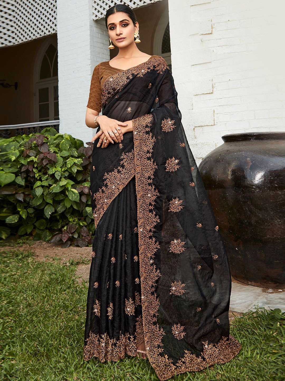 

ALAGINI Organza Ethnic Motifs Sequinned Party Saree, Black