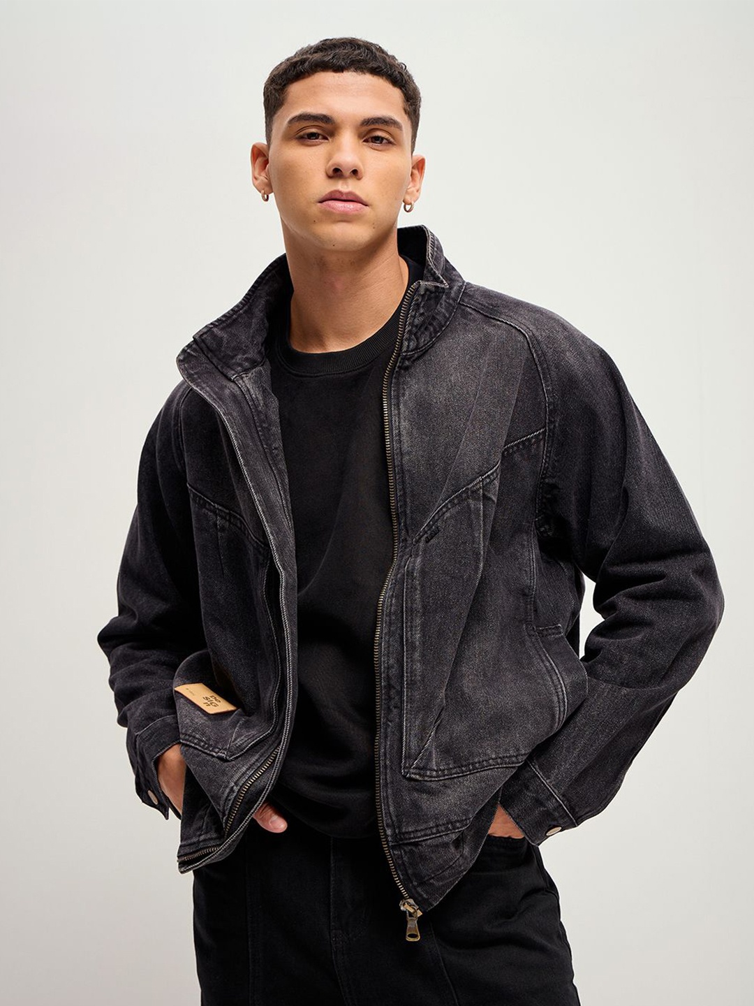 

THE BEAR HOUSE Men Solid Mock Collar Denim Jacket, Black
