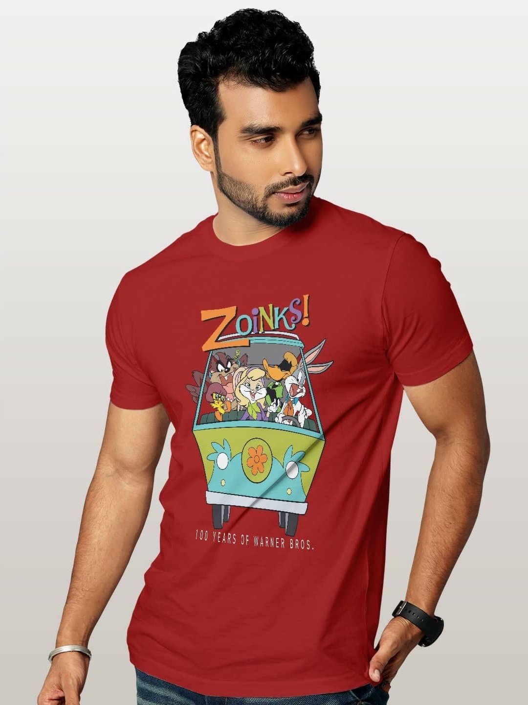 

macmerise Men Printed Applique T-shirt, Red