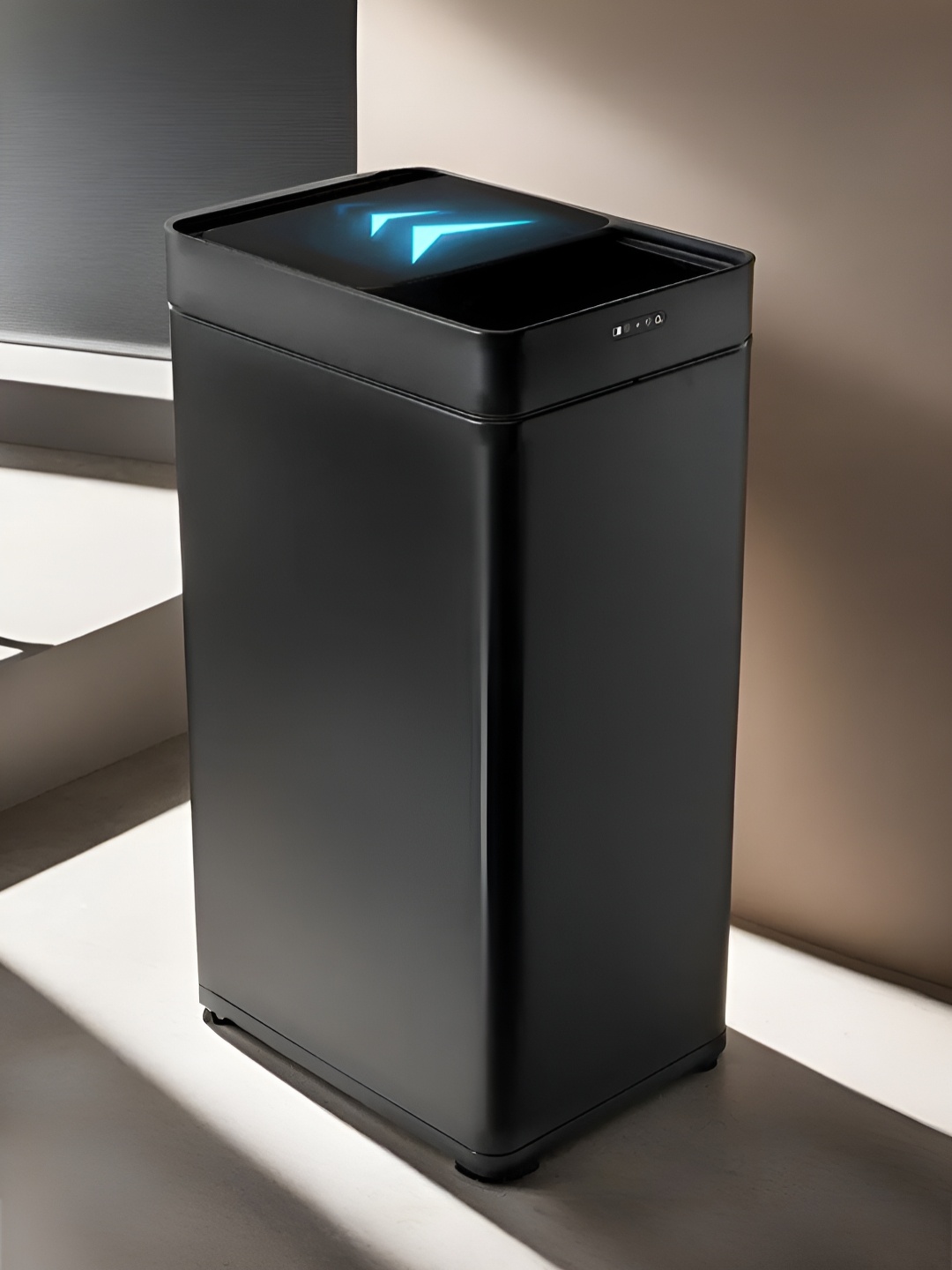 

Savya Home Black Stainless Steel Automatic With Sensor Dustbin 42 L