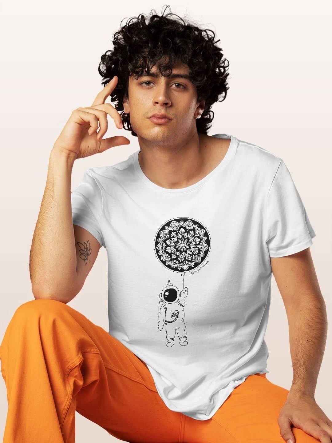 

macmerise Men Pockets T-shirt, White