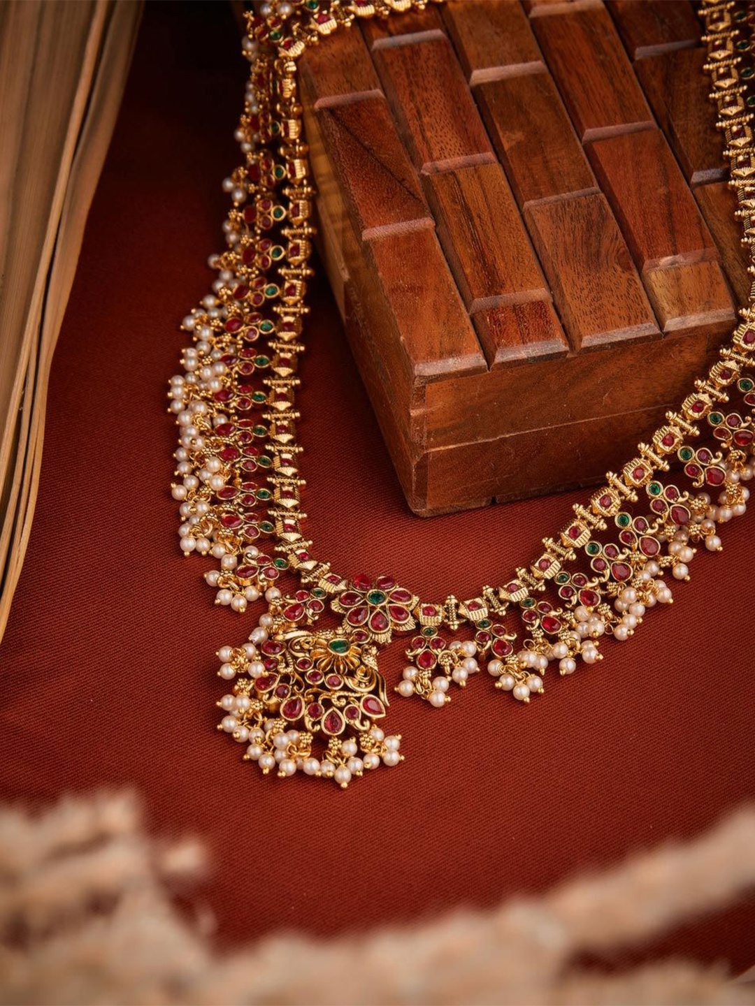 

Fabindia Stone Studded & Beaded Necklace, Gold