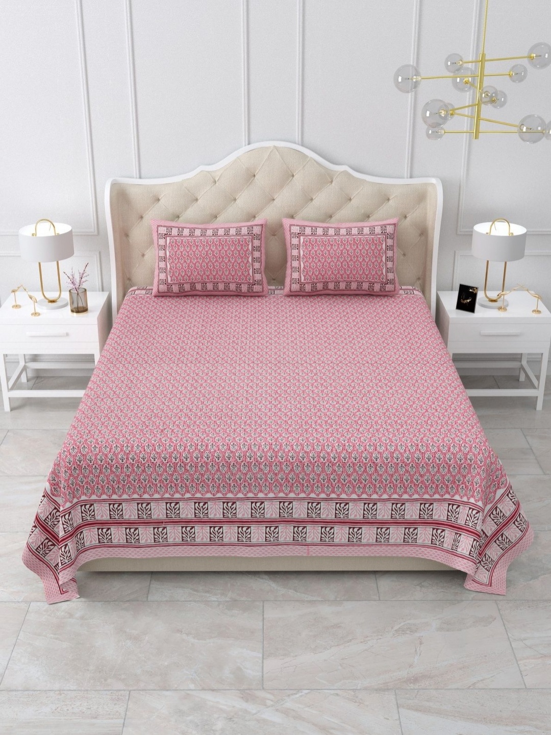 

DOLLIFI Pink & White Floral Printed 180 TC Cotton Queen Bedsheet With 2 Pillow Covers