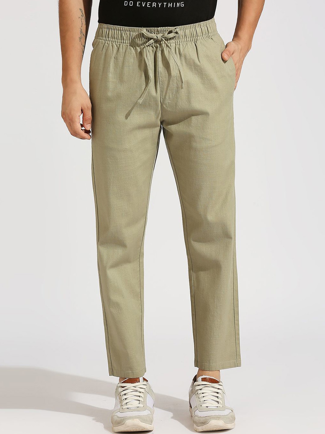 

Klub Fox Men Slim Fit Regular Trousers, Green