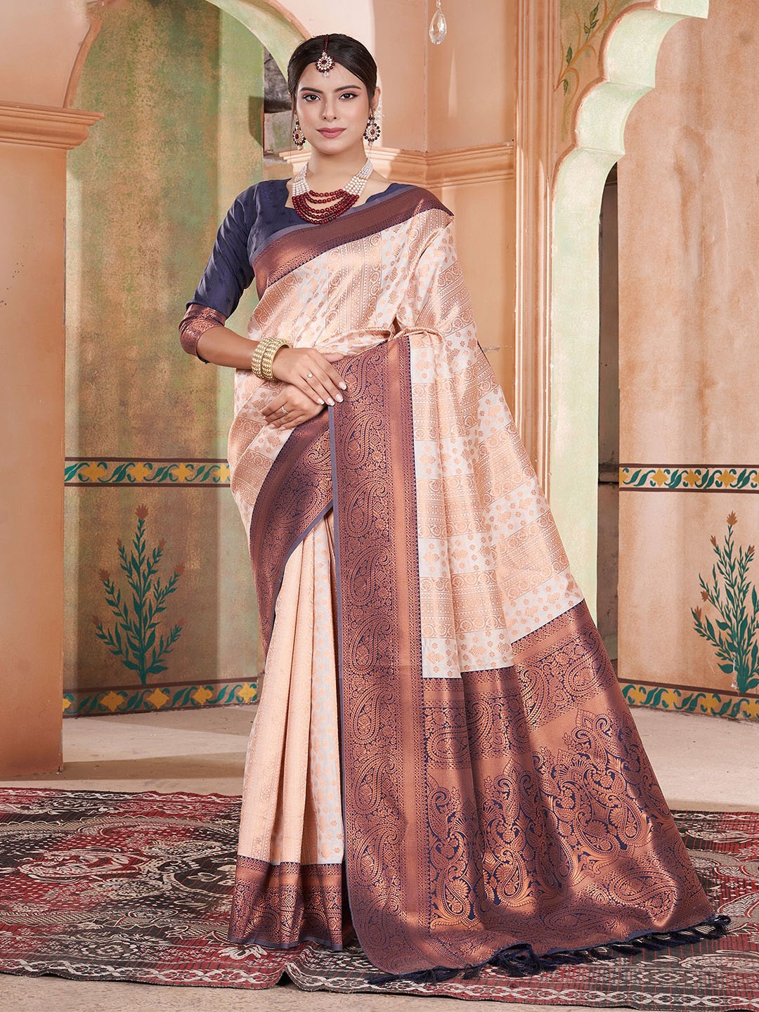 

Anouk Woven Design Zari Kanjeevaram Saree, Cream