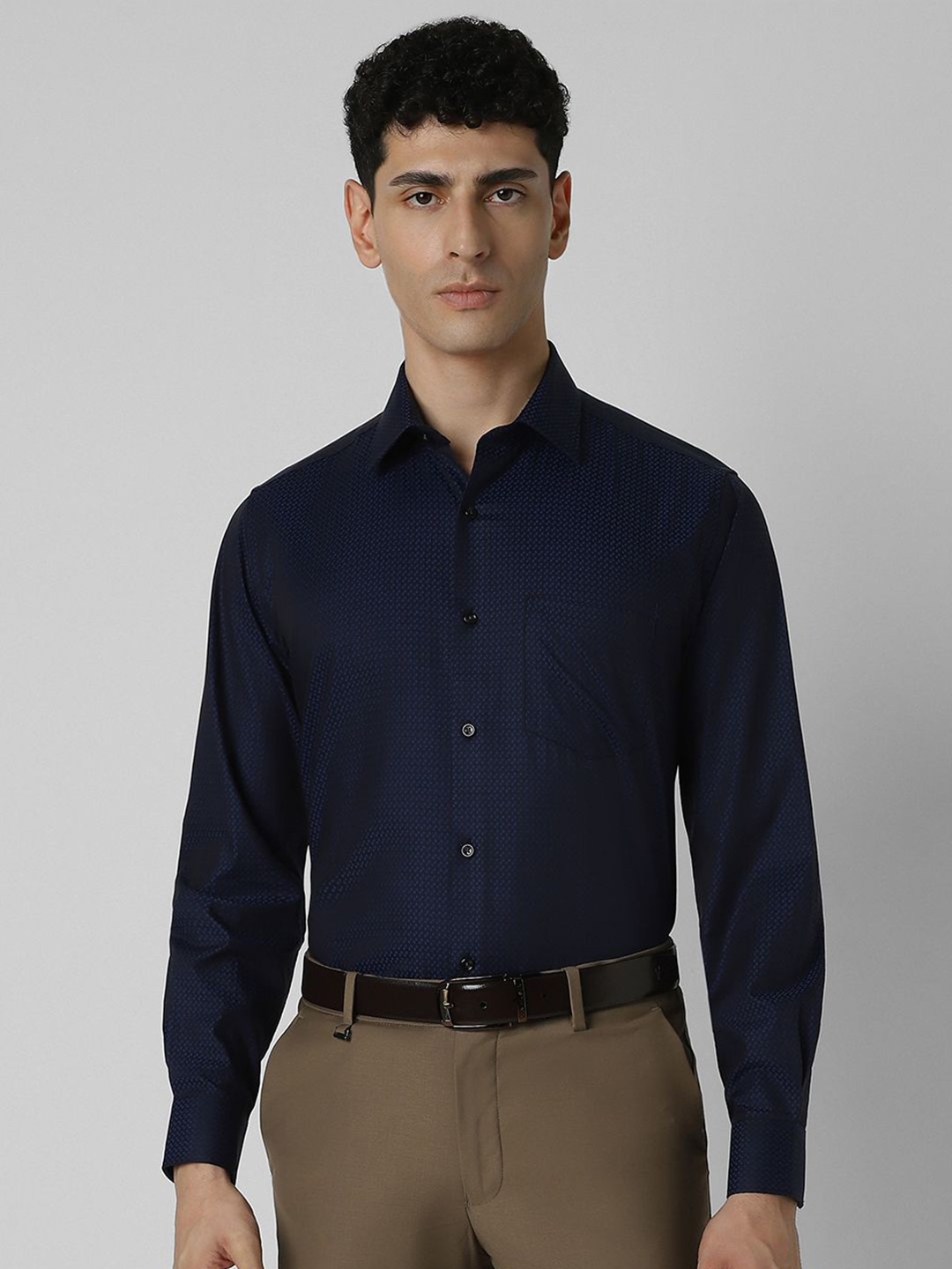 

Van Heusen Men Spread Collar Micro Ditsy Printed Cotton Party Shirt, Navy blue