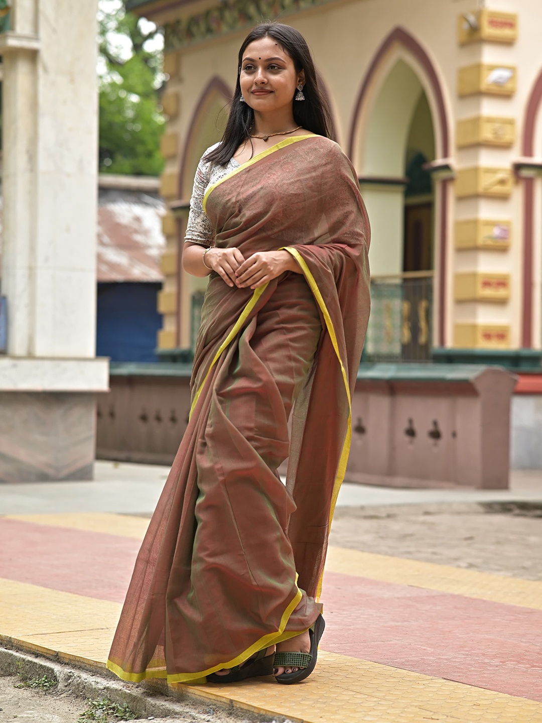 

Ruuprekha Pure Cotton Khadi Saree With Blouse Piece, Brown
