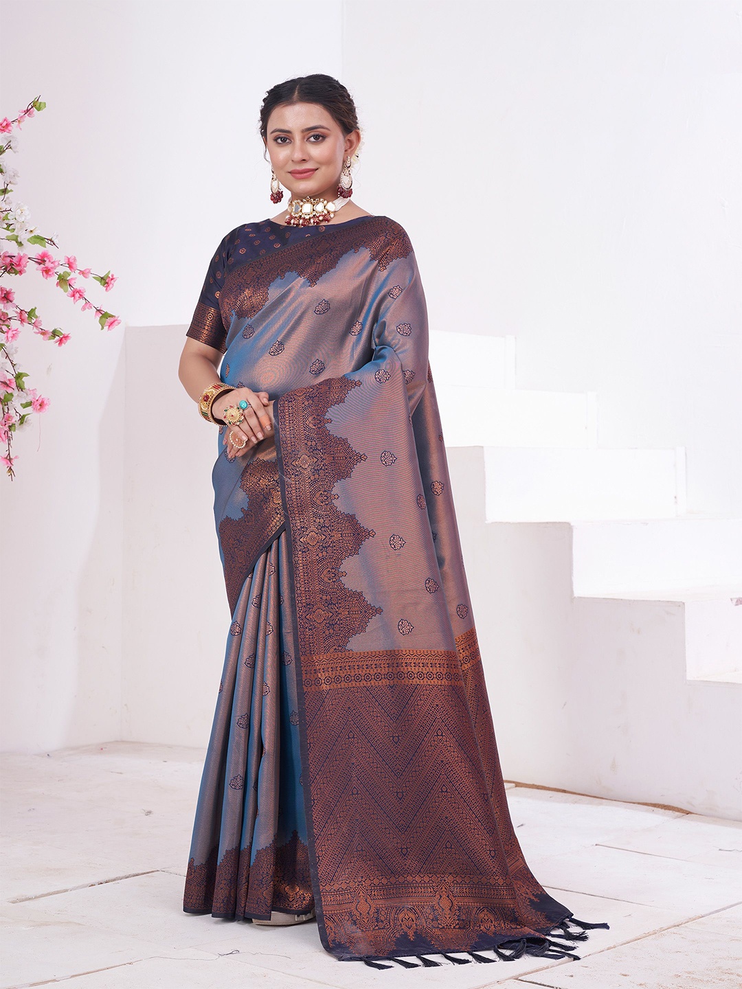 

Anouk Woven Design Zari Kanjeevaram Saree, Grey