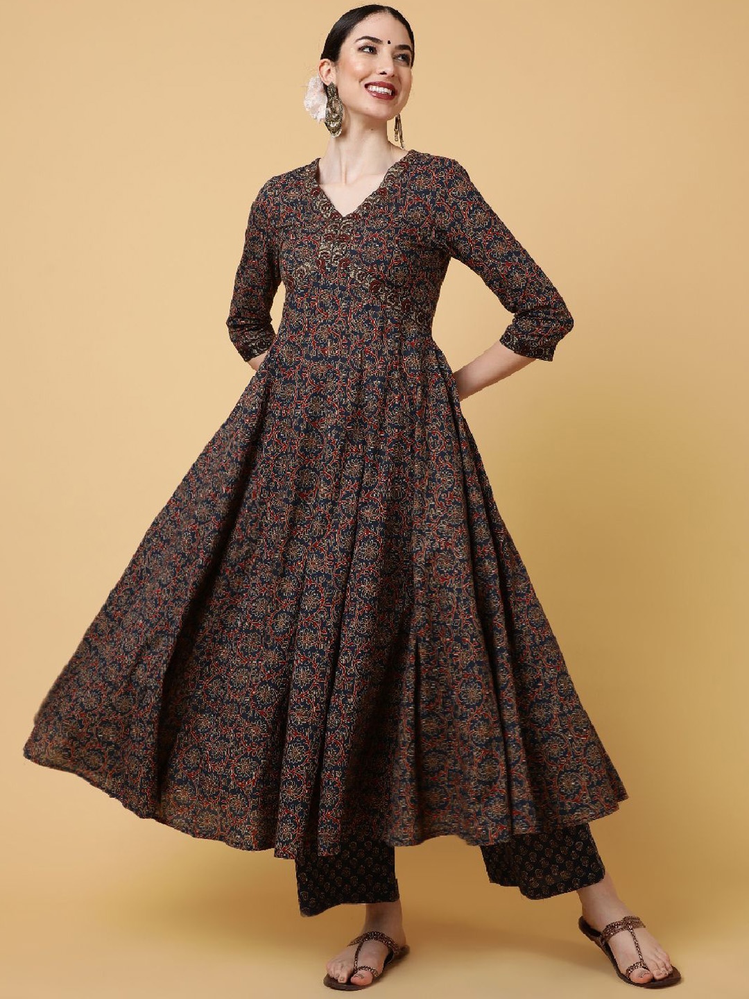 

KIMAYRA Ethnic Motifs Printed Pure Cotton Anarkali Kurta with Palazzos & Dupatta, Navy blue