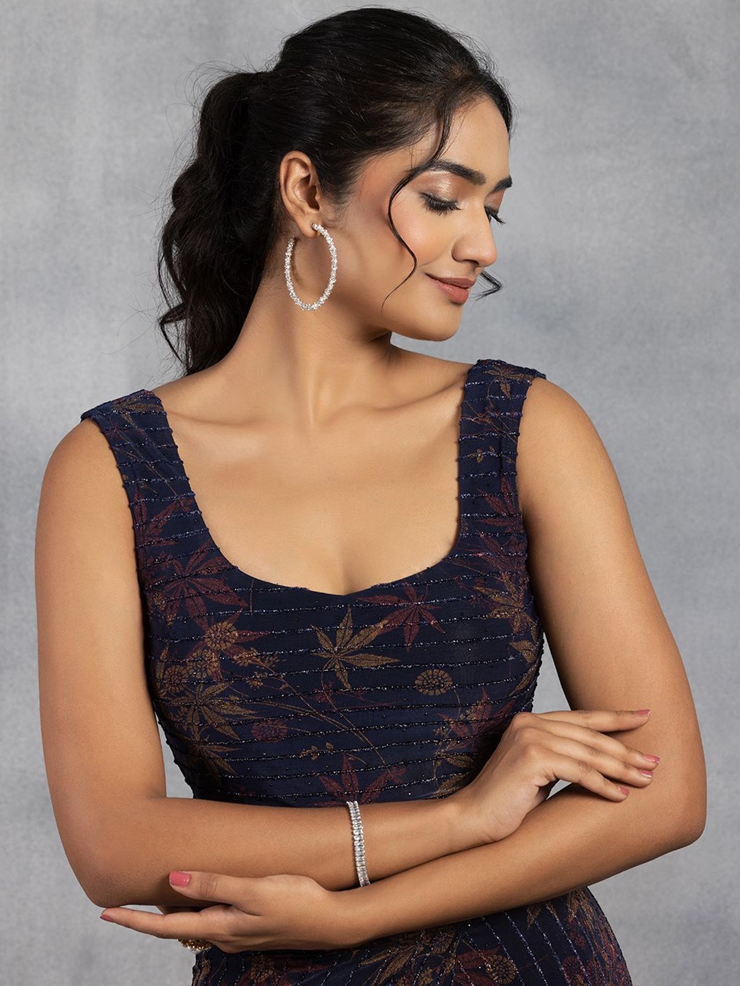 

Rang by Indya Round Neck Floral Printed Embellished Saree Blouse, Blue