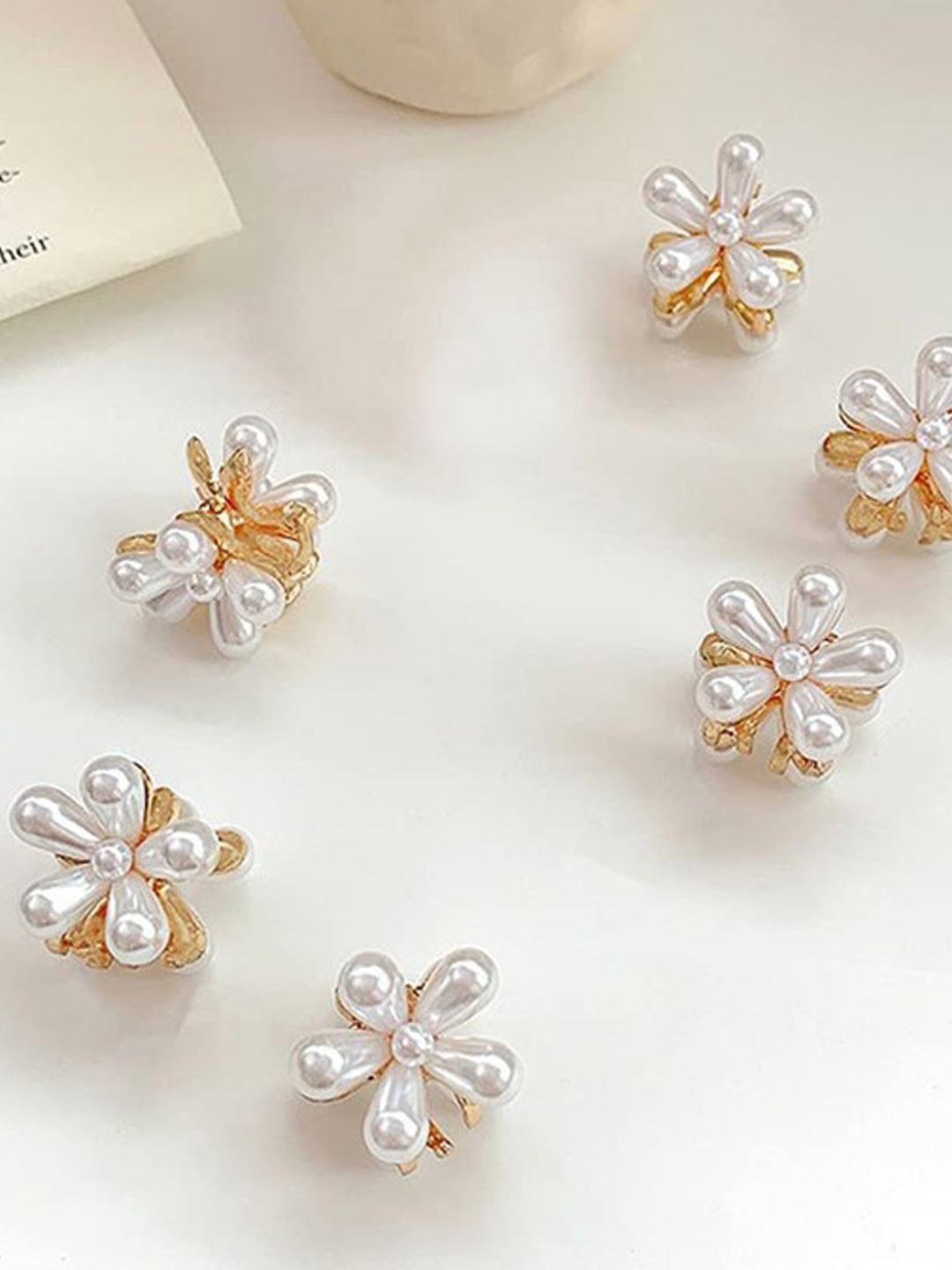 

Xivir Women Set Of 6 Beaded Claw Clip, Gold