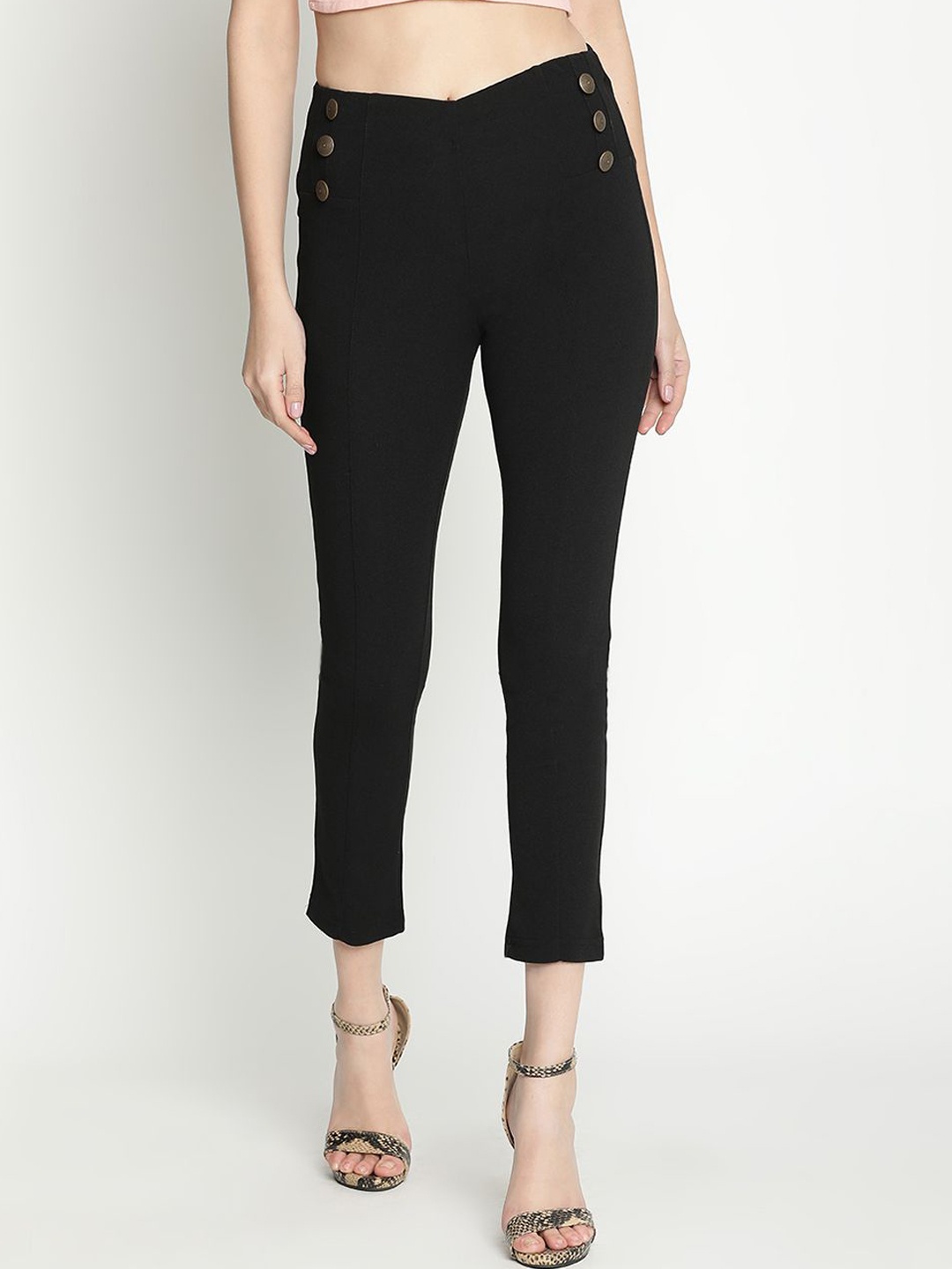 

DRAAX Fashions Women Cropped Trousers, Black