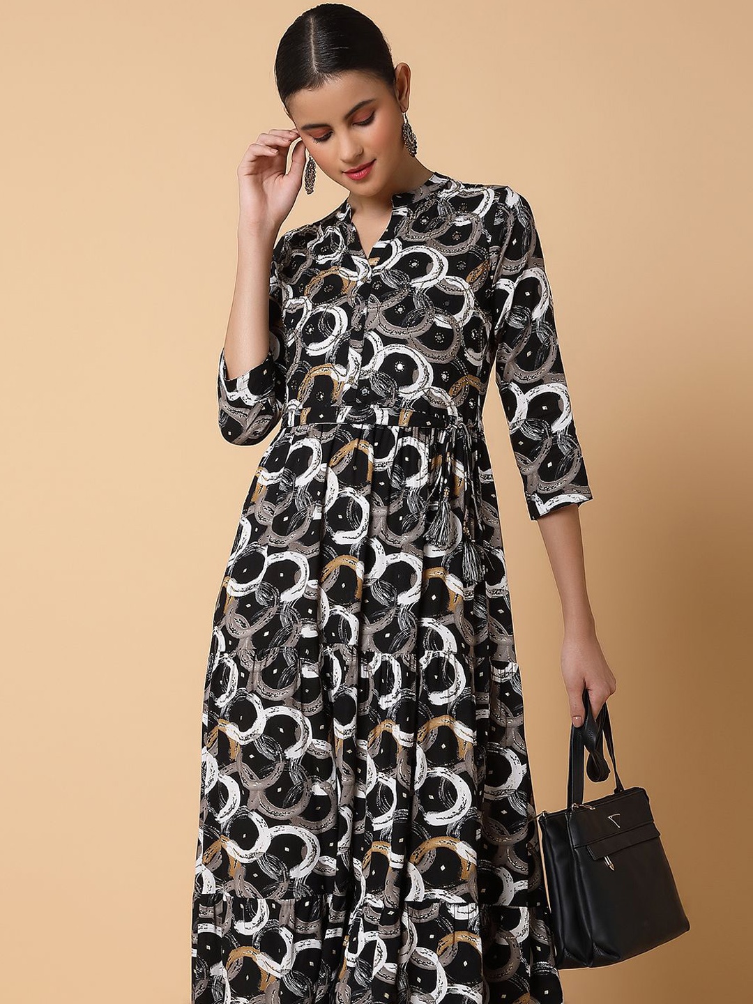 

SHOWOFF Geometric Printed Anarkali Kurta, Black