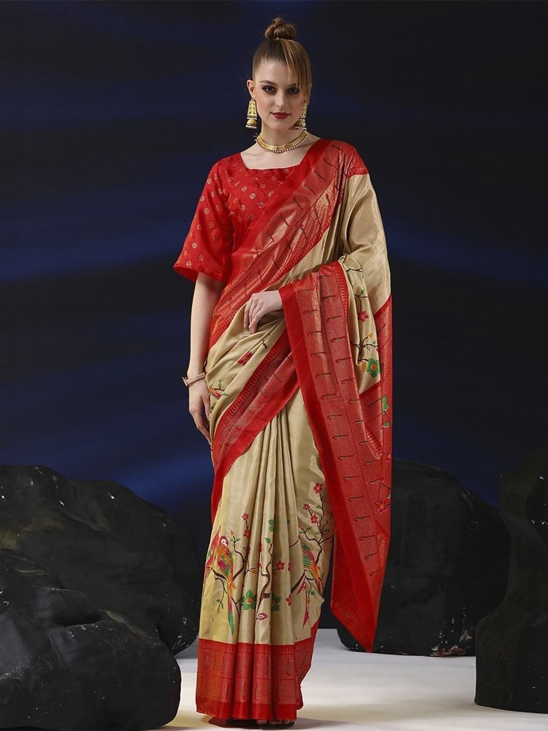 

SANJANA SILK Floral Zari Art Silk Chanderi Saree, Cream