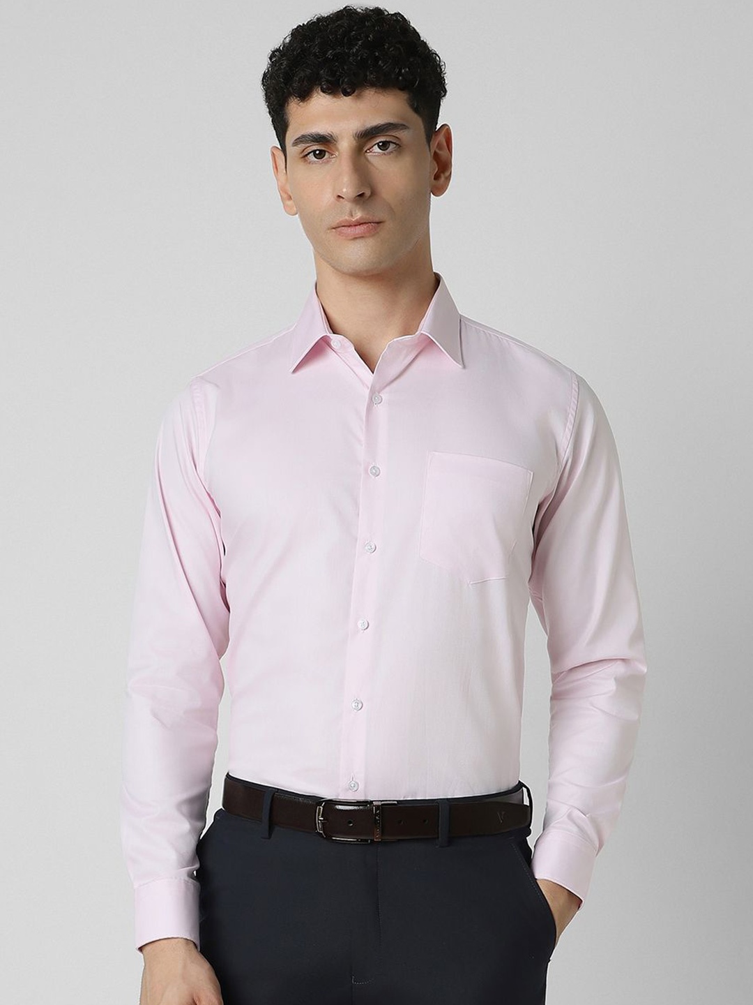 

Van Heusen Men Spread Collar Solid Cotton Slim Fit Formal Shirt, Pink