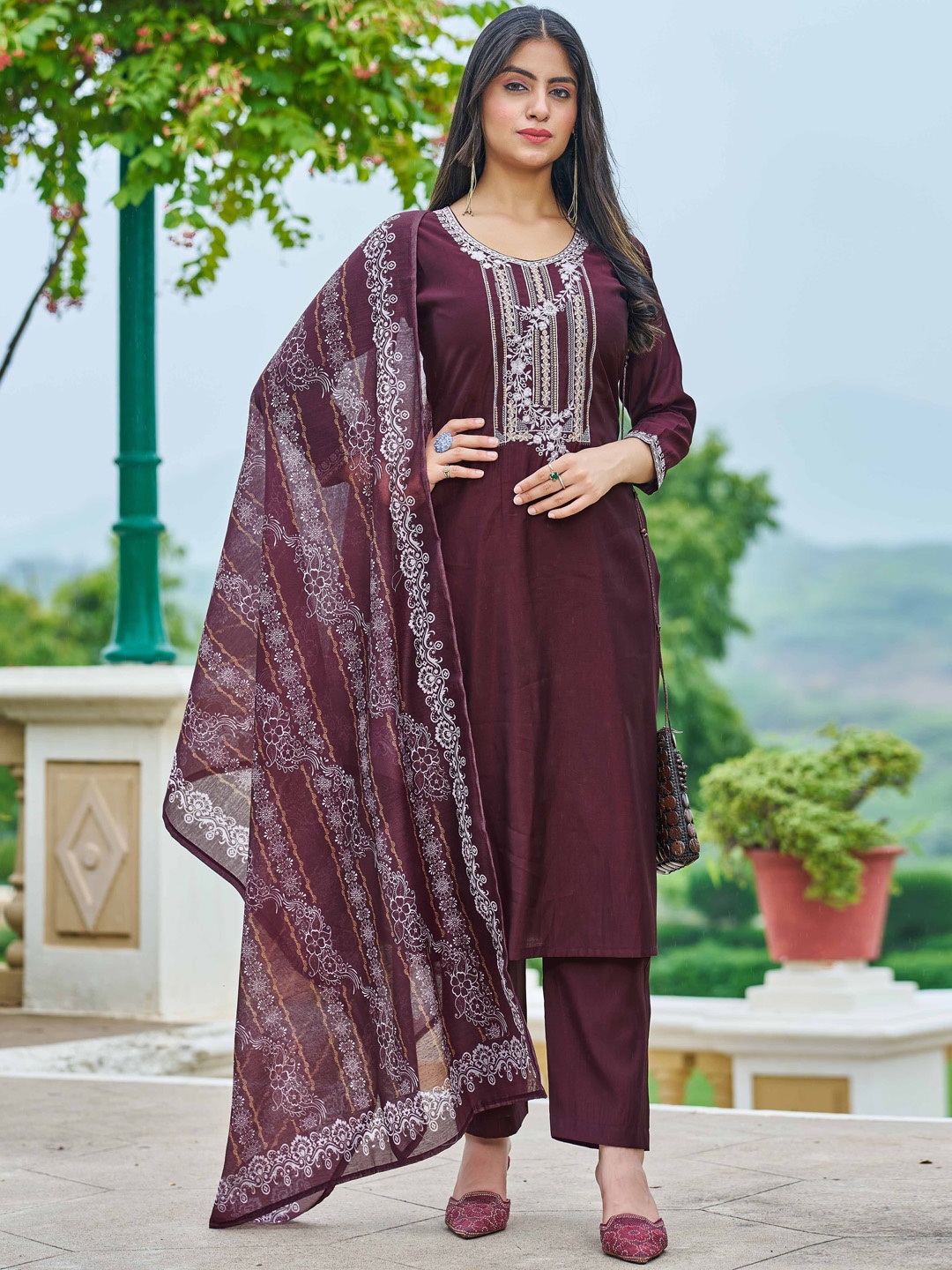 

TWINS LADY Floral Yoke Design Thread Work Straight Kurta with Trousers & Dupatta, Maroon