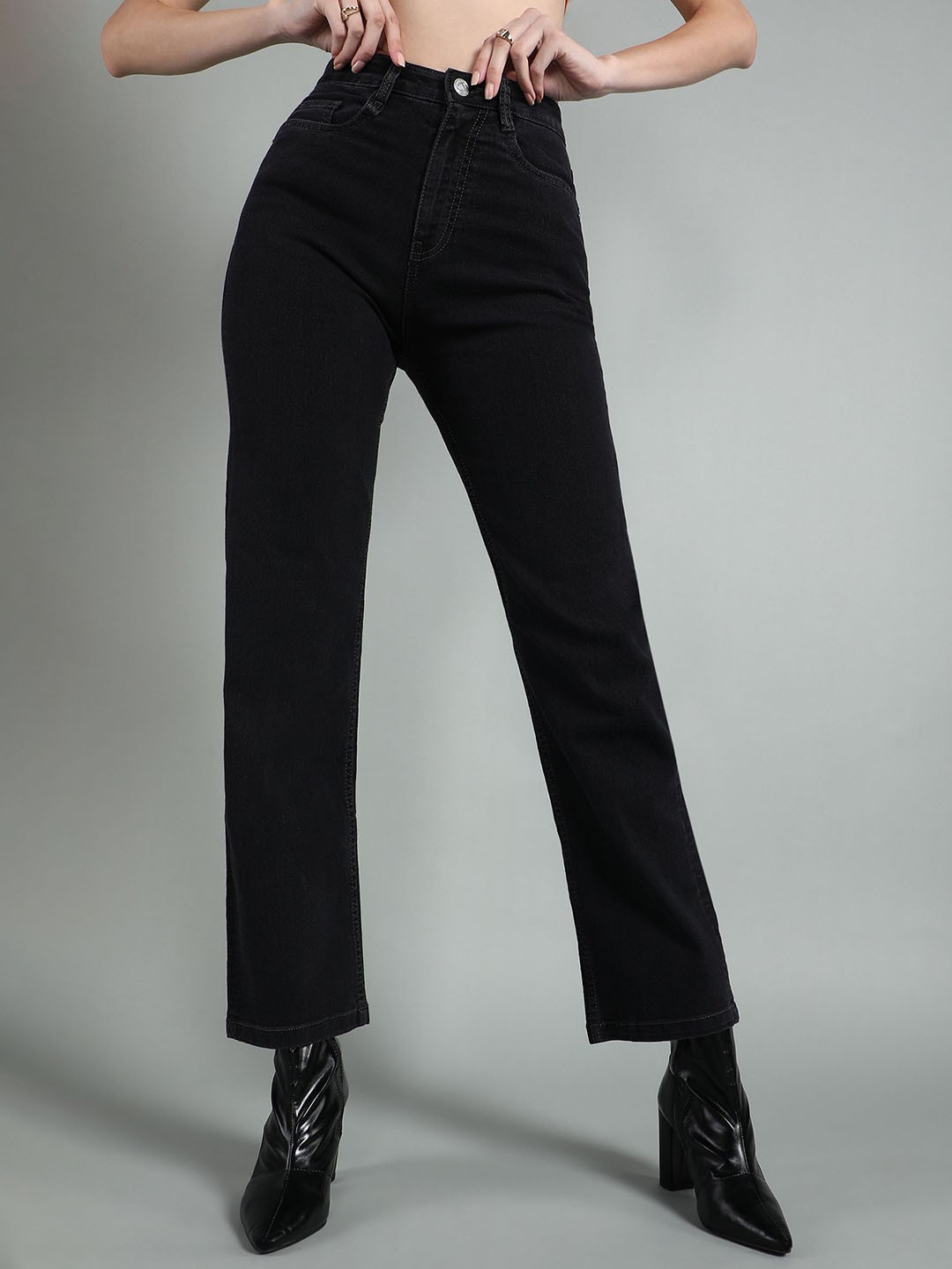 

The Roadster Lifestyle Co Straight Fit High Rise Jeans, Black