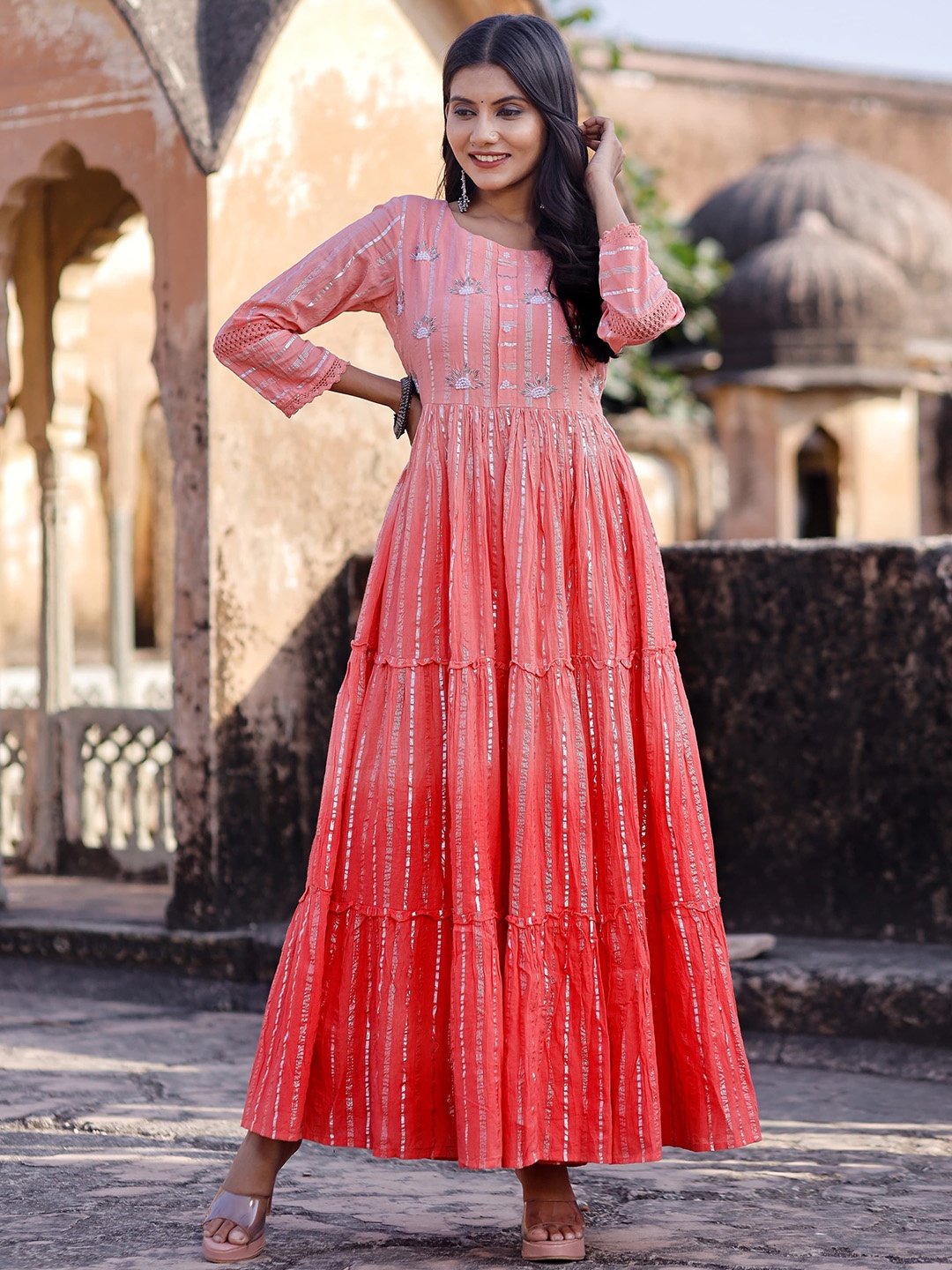 

Chandbaali Colourblocked Round Neck Beads and Stones Anarkali Kurta, Pink