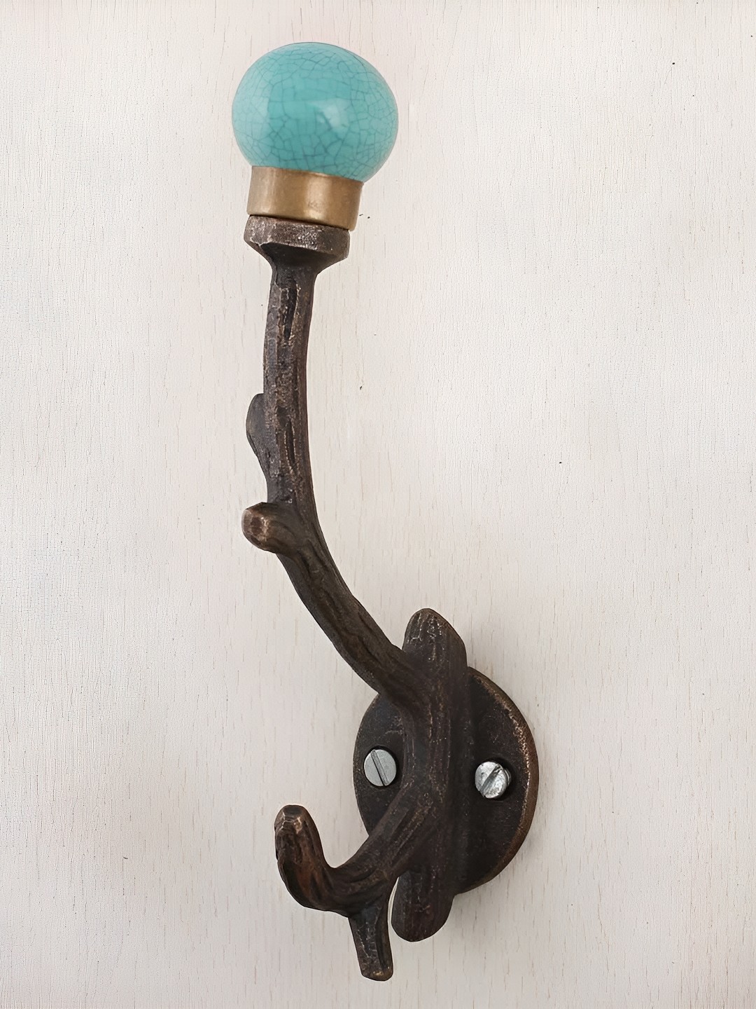 

Indianshelf Green & Brown 4 Pieces Metal Wall Hooks