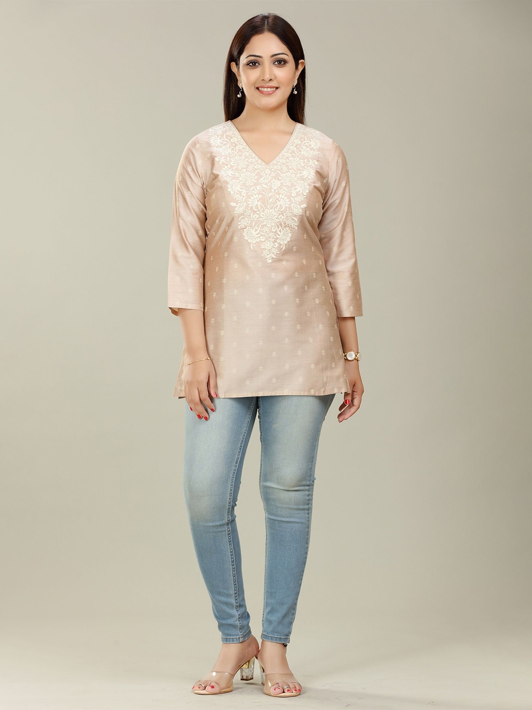 

COTTON CULTURE Floral Embroidered V-Neck Kurti, Beige