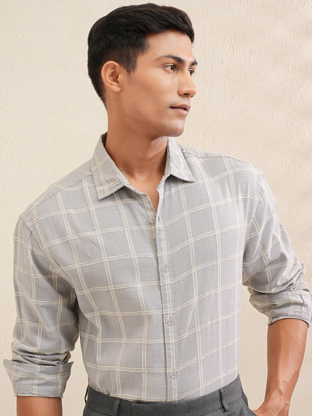 

LOCOMOTIVE Premium Men Chenille Yarn Checked Relaxed Shirt, Grey