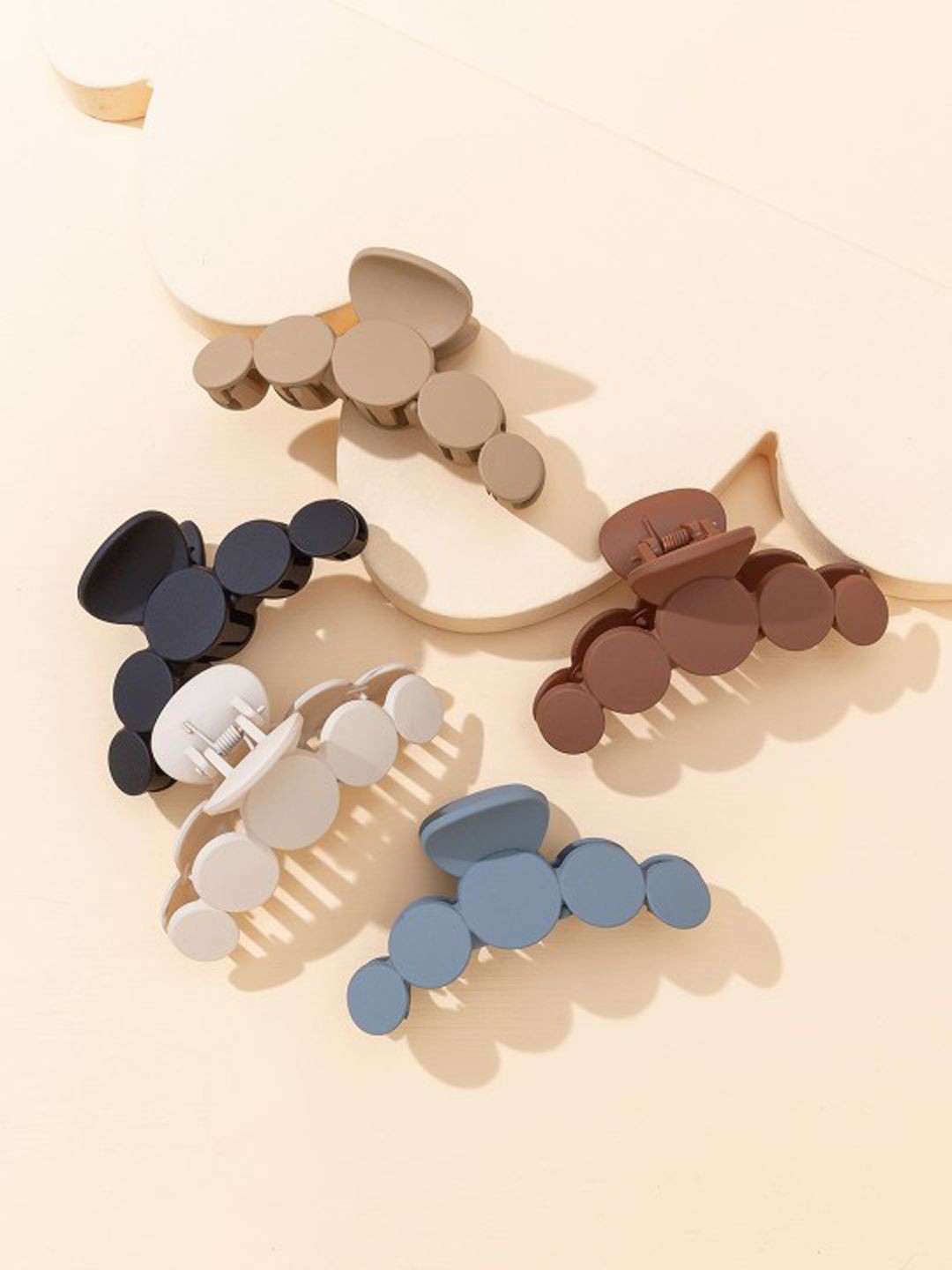 

Softwrap Women Set of 5 Claw Clip, Cream